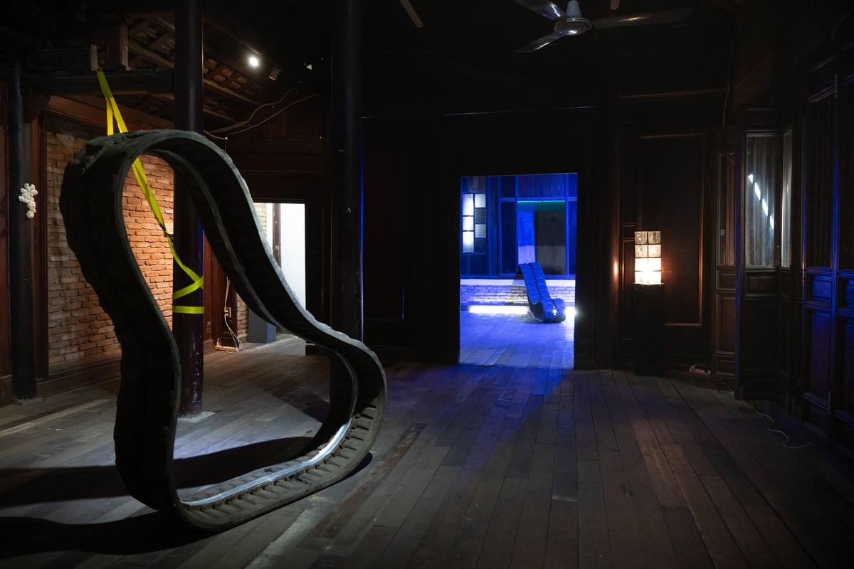 “A tingling sensation under the skin” by Kaki & “The Burden of Becoming” by Nguyễn Giao Xuân | Season 8 Open Studios — 14
