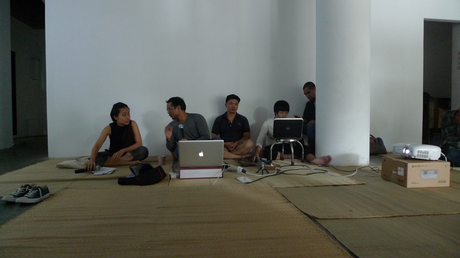 Discussing Performance Art I | Thảo luận về nghệ thuật trình diễn | Aliansyah Caniago & Phụ Lục — 3
