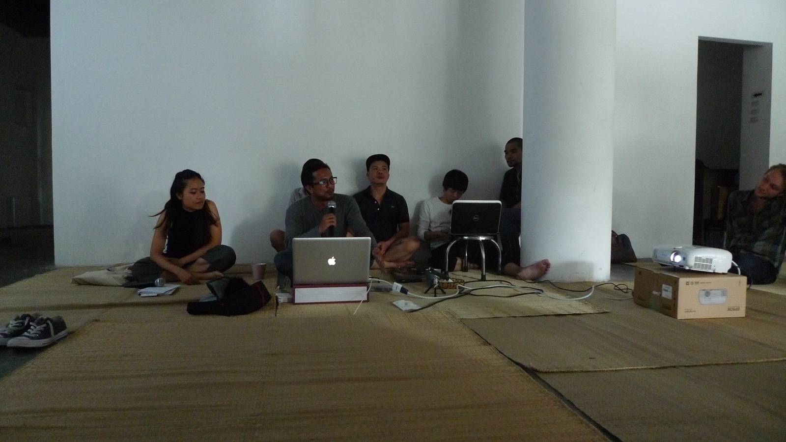 Discussing Performance Art I | Thảo luận về nghệ thuật trình diễn | Aliansyah Caniago & Phụ Lục — 4