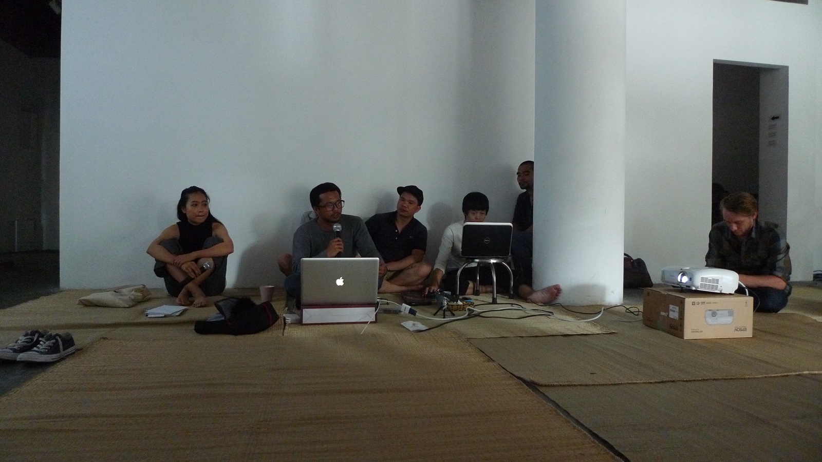 Discussing Performance Art I | Thảo luận về nghệ thuật trình diễn | Aliansyah Caniago & Phụ Lục — 8