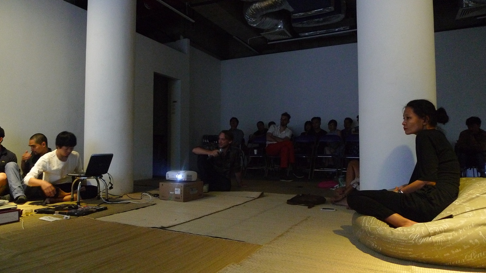 Discussing Performance Art I | Thảo luận về nghệ thuật trình diễn | Aliansyah Caniago & Phụ Lục — 21