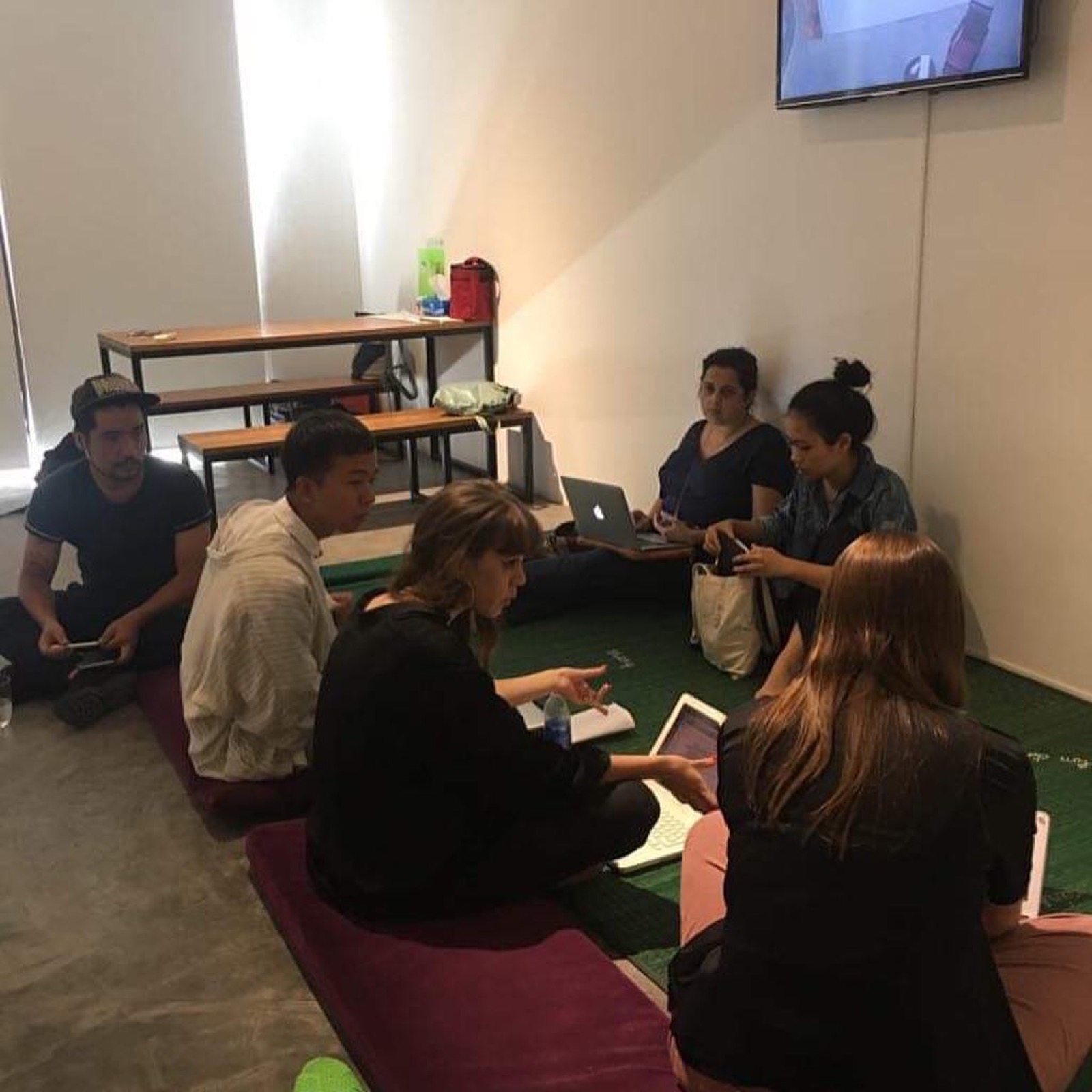 Discussing Performance Art I | Thảo luận về nghệ thuật trình diễn | Aliansyah Caniago & Phụ Lục — 25