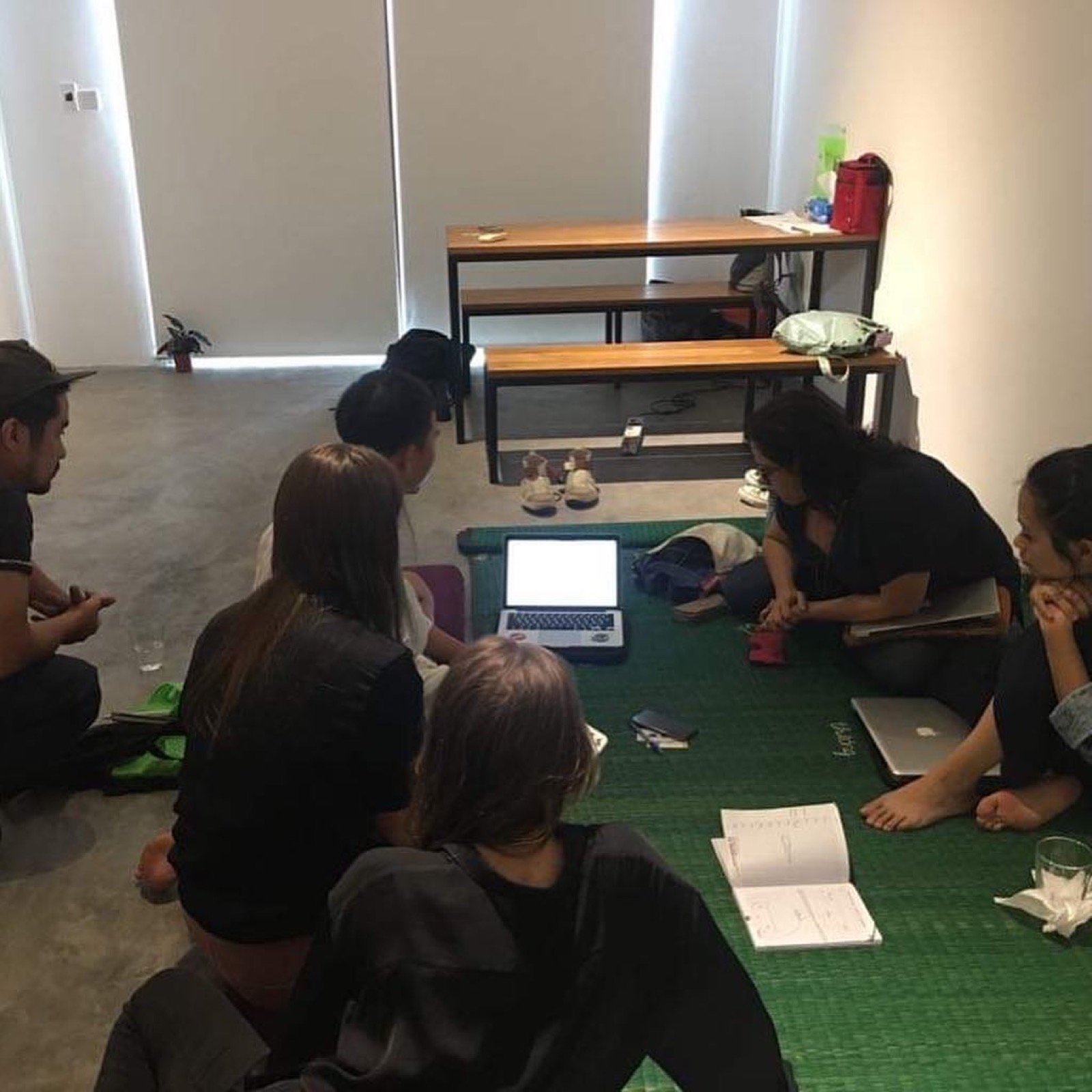 Discussing Performance Art I | Thảo luận về nghệ thuật trình diễn | Aliansyah Caniago & Phụ Lục — 26
