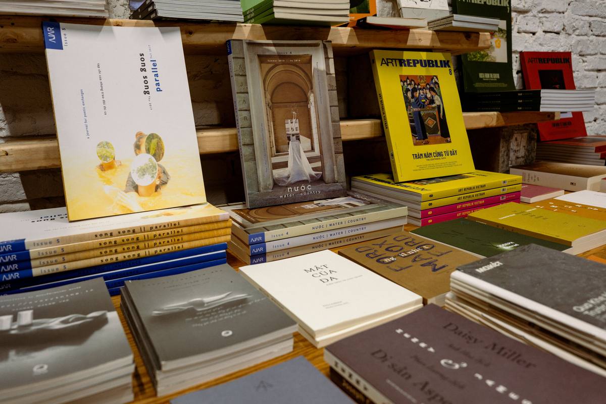 Mango Tree Reading Station | Trạm Đọc Cây Xoài — 12